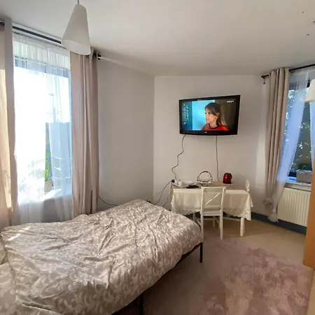 Arkuszowa 58 Penzion Varšava
